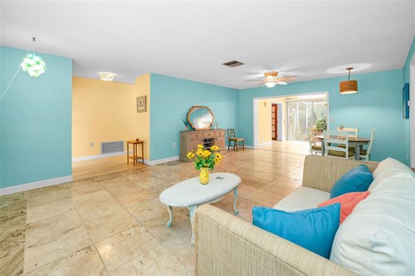 Dining room, Interior, Living room, Pendant Lights