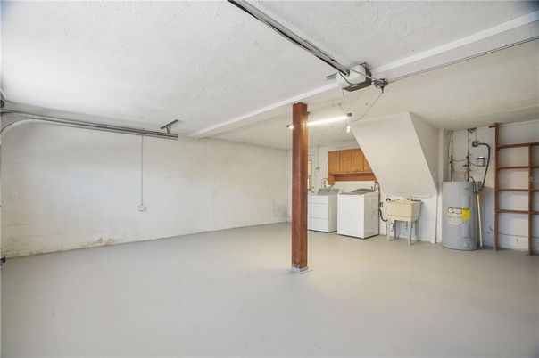 Garage, Interior, Washer