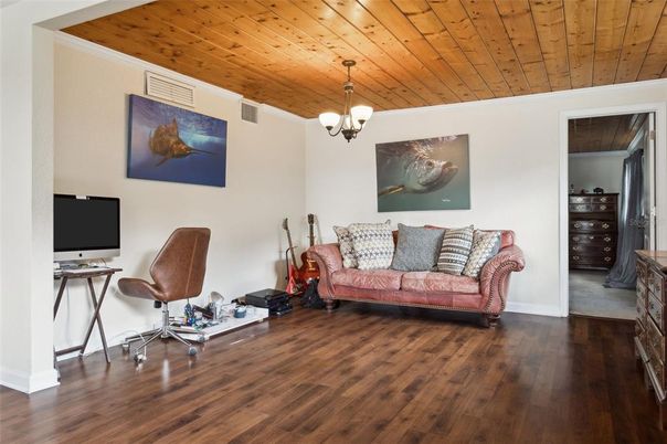 Home Office, Interior, Pendant Lights, Wooden Ceilings, Wood Texture Flooring