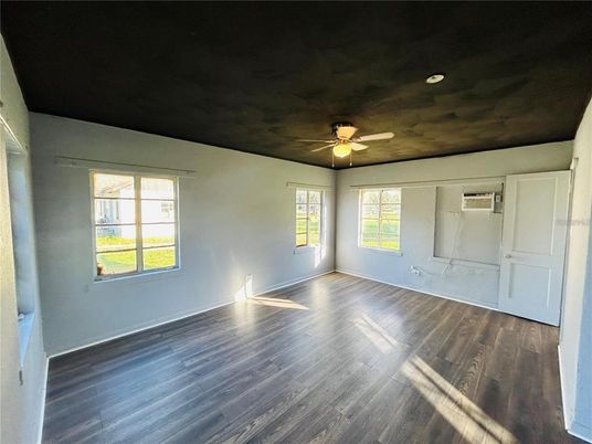 Empty room, Interior, Recessed Lighting, Wood Texture Flooring