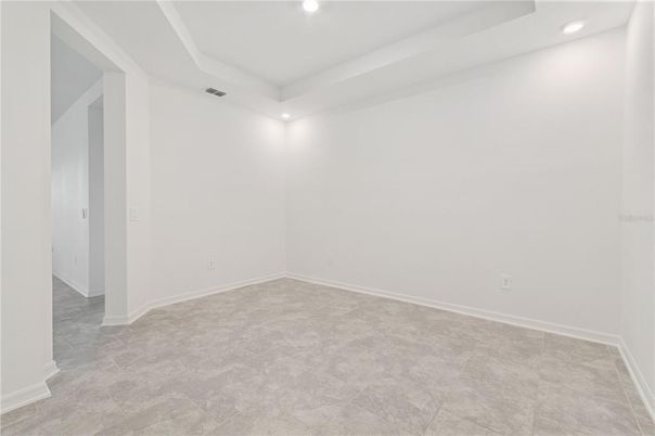 Empty room, Interior, Recessed Lighting