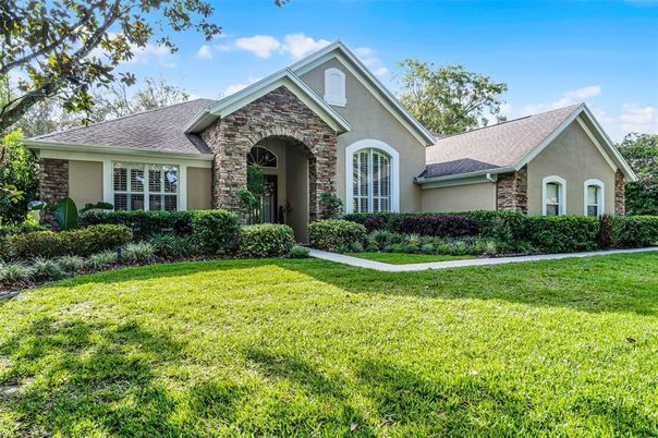 Backyard, Exterior, Facade, Brick Facade, Brick Traditional