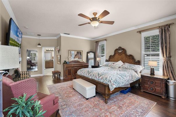 Bedroom, Interior, Pendant Lights, Wood Texture Flooring