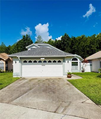 Attached, Exterior, Facade, Ranch