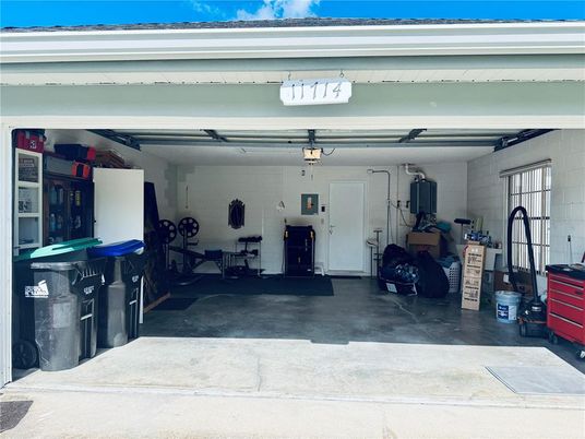 Garage, Interior