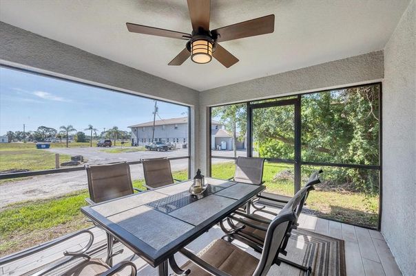 Dining room, Interior, Sun Room, Wood Texture Flooring