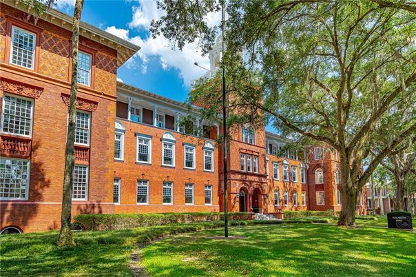 Backyard, Exterior, Facade, Brick Facade, Georgian