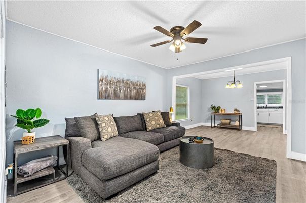 Interior, Living room, Pendant Lights, Wood Texture Flooring