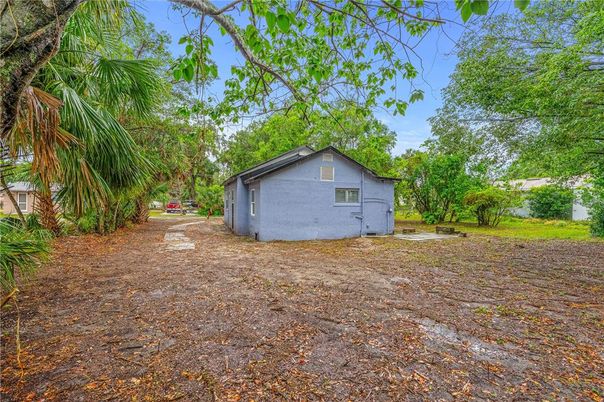 Backyard, Detached Garage, Exterior