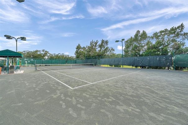 Exterior, Tennis Courts