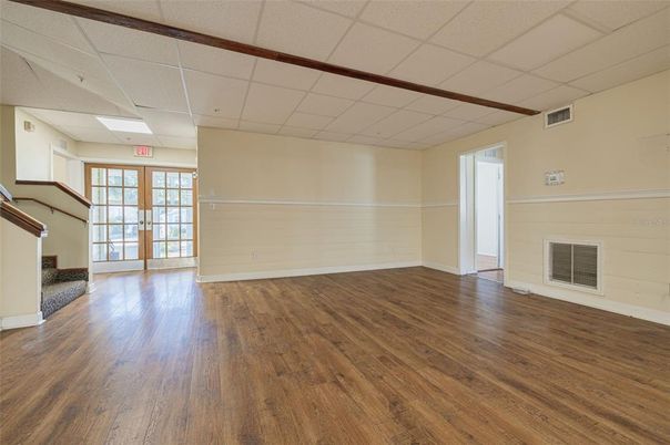 Empty room, Interior, Wooden Beams, Wood Texture Flooring