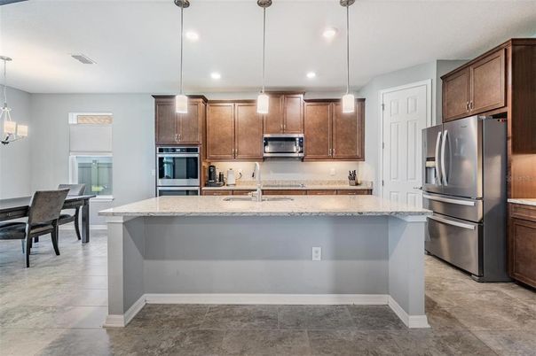 Dining room, Interior, Kitchen, Pendant Lights, Recessed Lighting, Stainless Steel Appliances