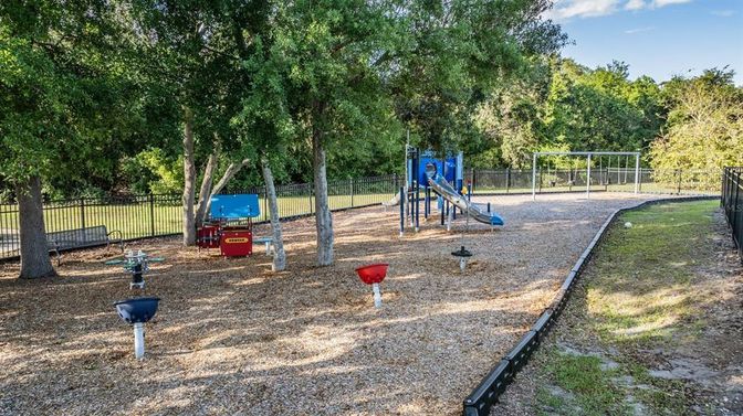 Backyard, Exterior, Playground