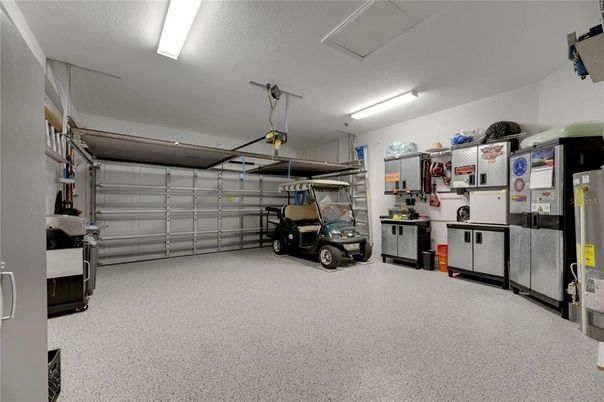 Garage, Interior