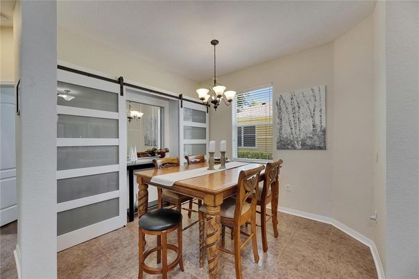 Chandelier, Dining room, Interior, Pendant Lights