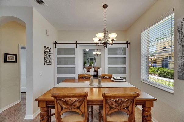 Chandelier, Dining room, Interior