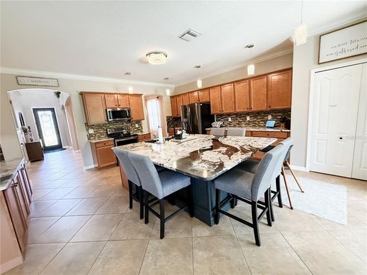 Dining room, Interior, Kitchen, Pendant Lights, Stainless Steel Appliances