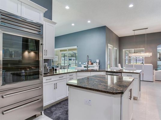 Dining room, Interior, Kitchen, Pendant Lights, Recessed Lighting, Stainless Steel Appliances