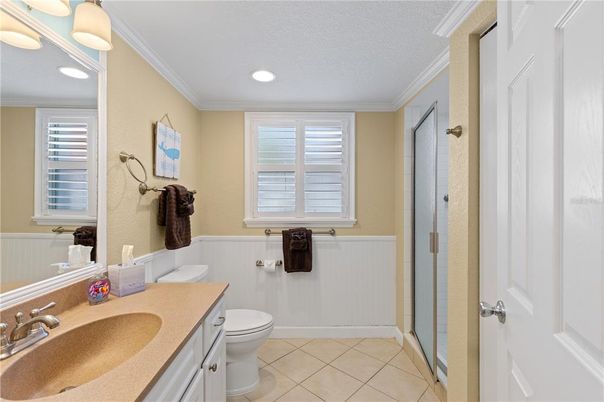 Bathroom, Interior, Recessed Lighting