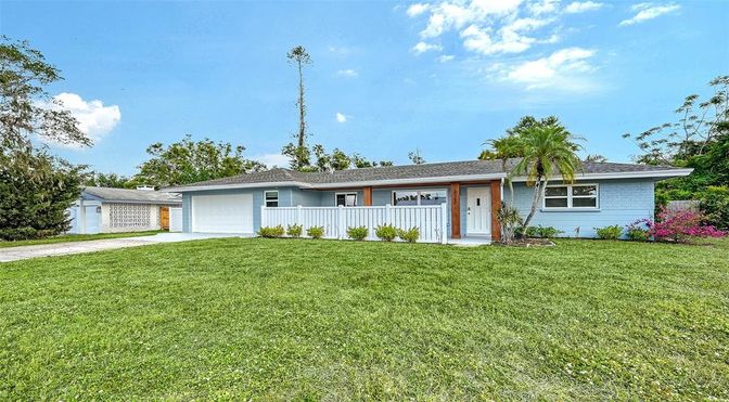 Attached, Backyard, Exterior, Facade, Ranch