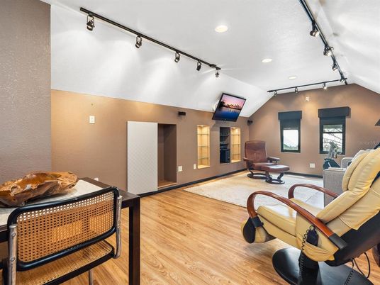 Interior, Recessed Lighting, Wood Texture Flooring