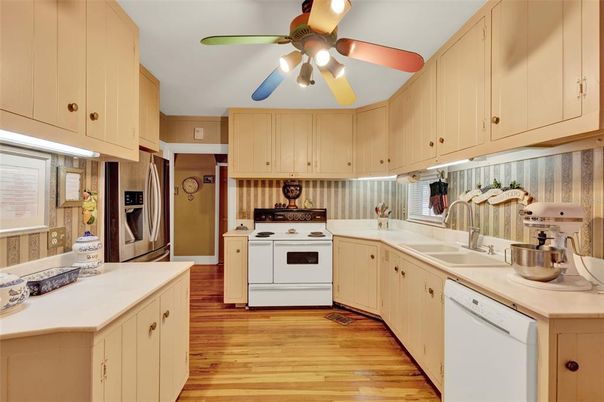 Interior, Kitchen, Wood Texture Flooring