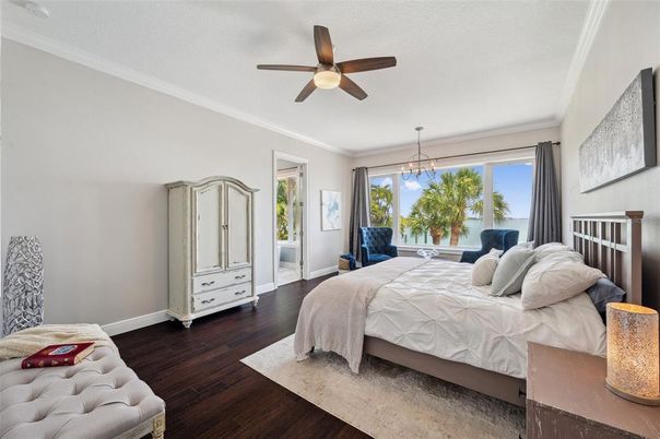 Bedroom, Interior, Pendant Lights, Wood Texture Flooring