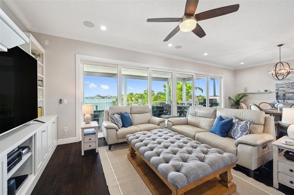Chandelier, Dining room, Interior, Living room, Recessed Lighting, Water, Wood Texture Flooring