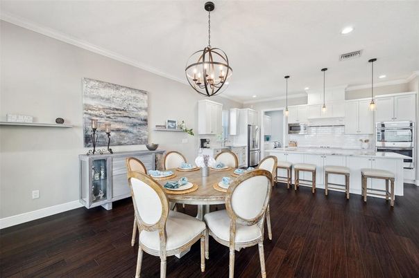 Chandelier, Dining room, Interior, Kitchen, Pendant Lights, Recessed Lighting, Wood Texture Flooring