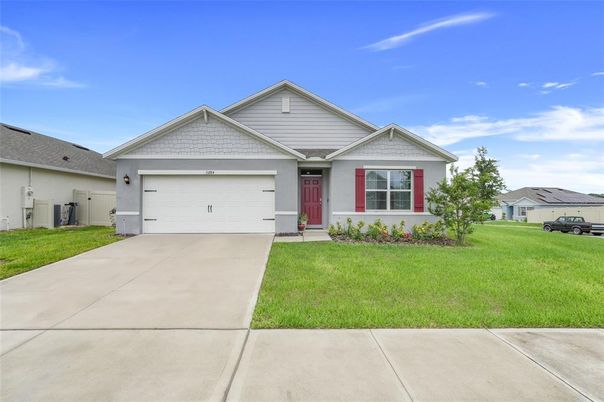 Attached, Exterior, Facade, Ranch