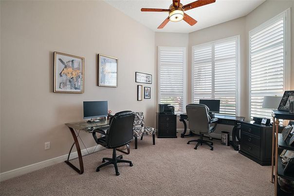 Home Office, Interior