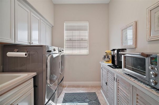 Interior, Washer