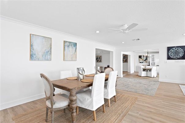 Chandelier, Dining room, Interior, Recessed Lighting, Wood Texture Flooring