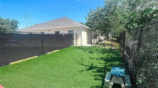 Backyard, Exterior