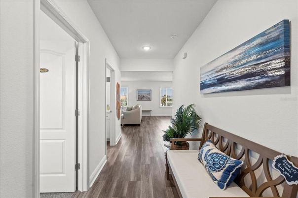 Interior, Recessed Lighting, Wood Texture Flooring