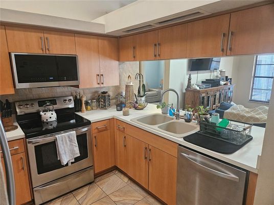 Interior, Kitchen, Stainless Steel Appliances
