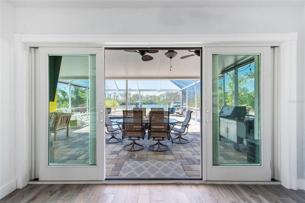 Dining room, Interior, Sun Room, Wood Texture Flooring