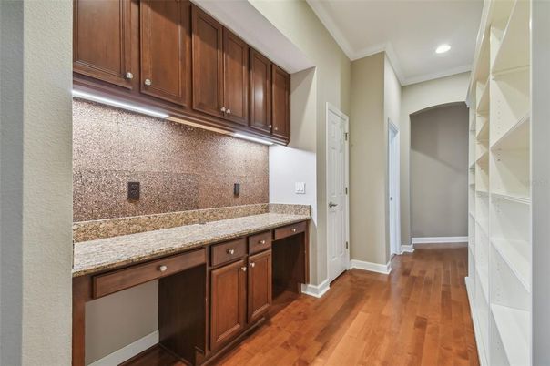 Interior, Recessed Lighting, Walk-in Closets, Wood Texture Flooring
