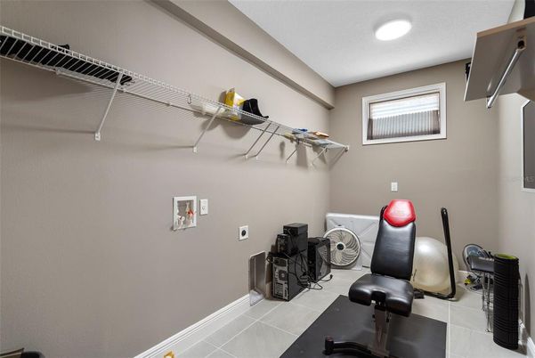 Fitness Equipment, Interior, Recessed Lighting, Washer