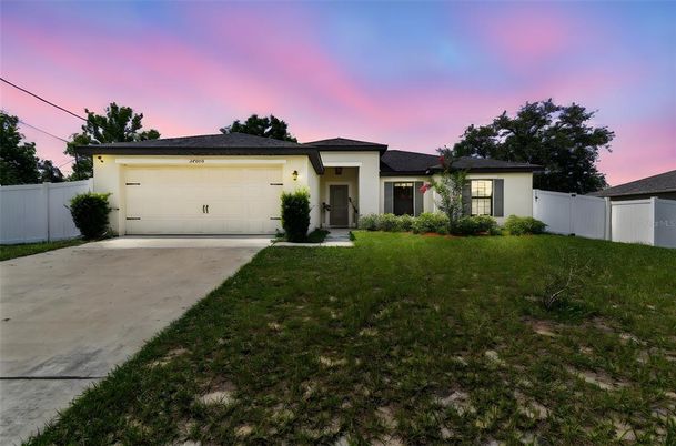 Attached, Backyard, Exterior, Facade, Ranch