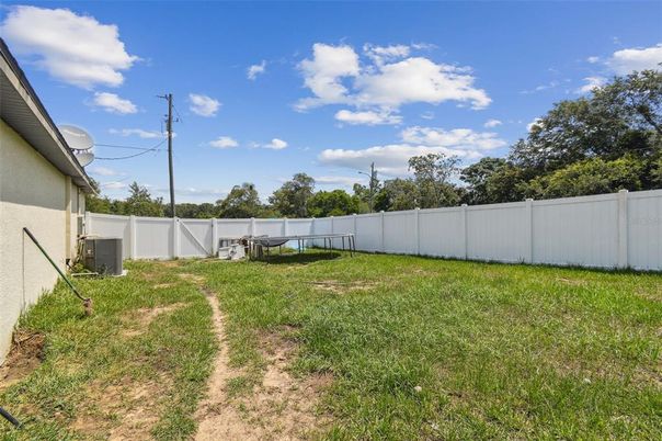 Backyard, Exterior