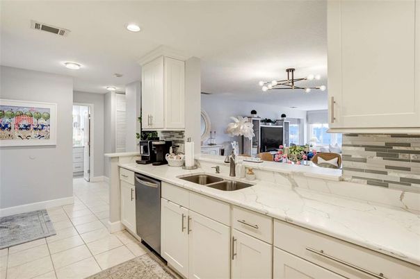 Dining room, Interior, Kitchen, Recessed Lighting, Stainless Steel Appliances