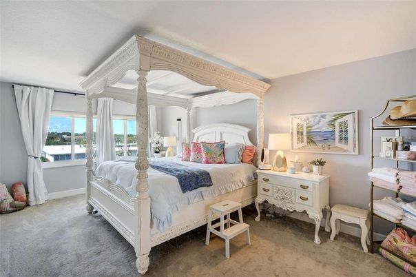 Bedroom, Interior, Water