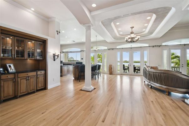 Chandelier, Dining room, Interior, Recessed Lighting, Wood Texture Flooring
