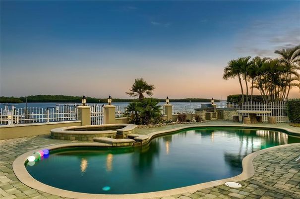 Exterior, Pool, Water