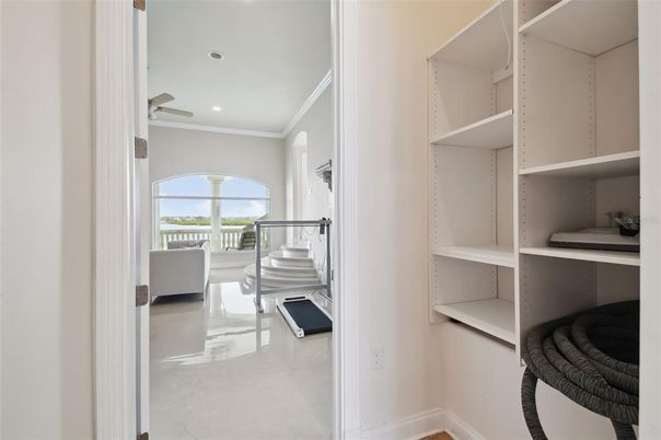 Interior, Recessed Lighting