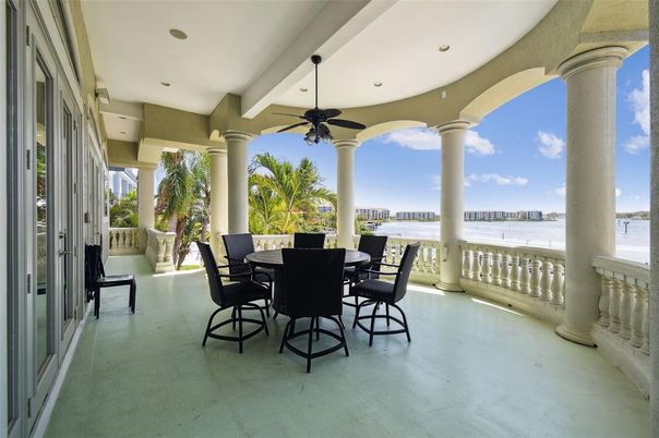 Exterior, Recessed Lighting, Water