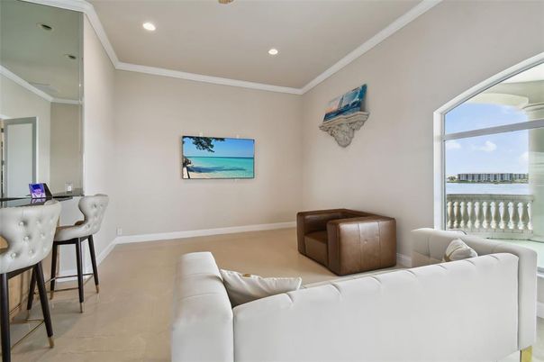 Interior, Living room, Recessed Lighting, Water