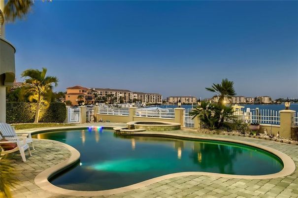 Exterior, Pool, Water