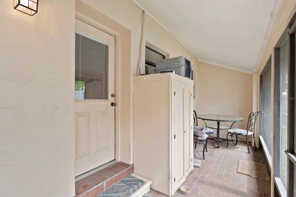 Dining room, Interior